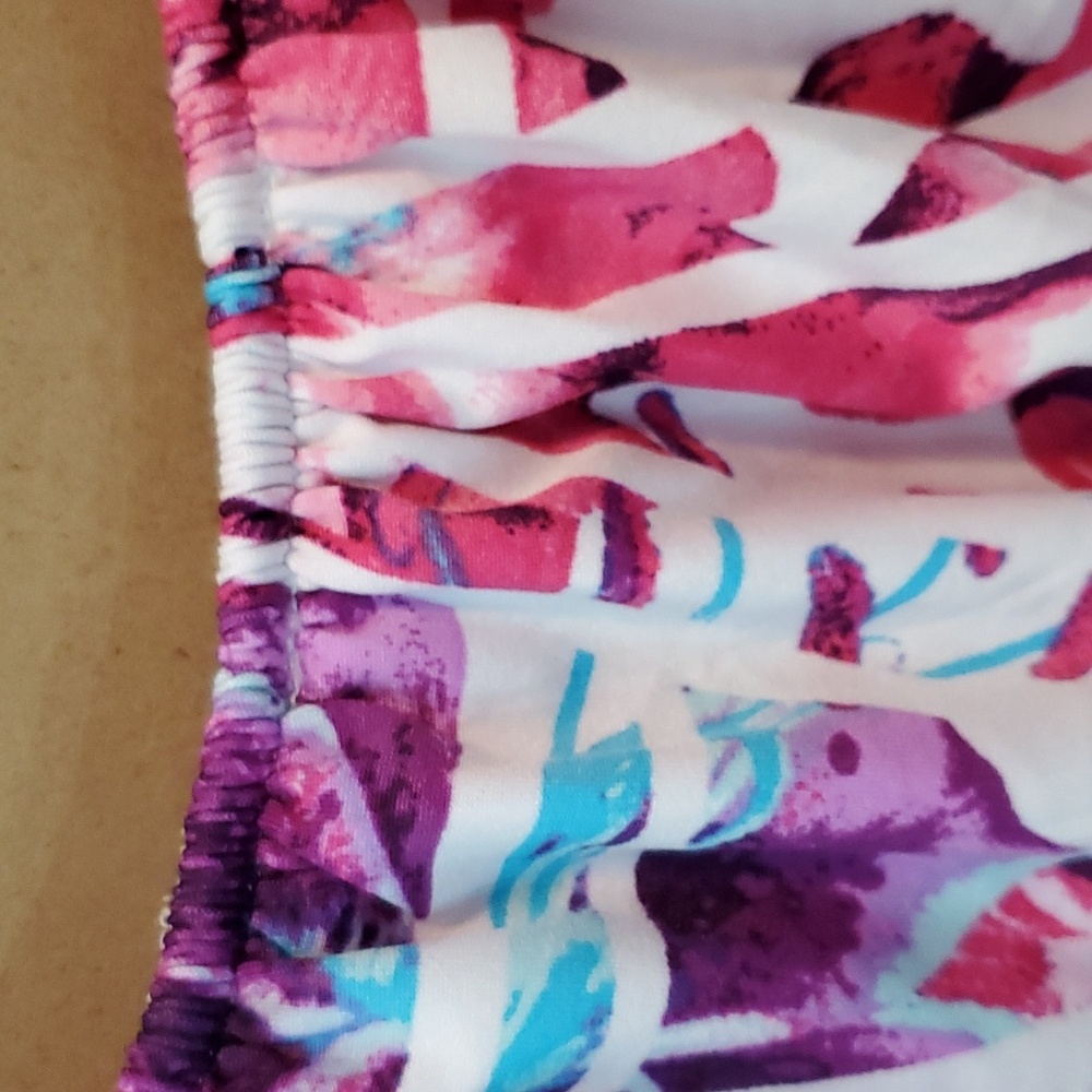 Abstract Floral Knit Ruffle Top - Size L - Picture 4 of 8